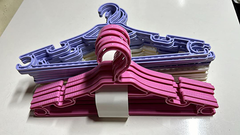 Renkli Askı 4 Adet / Set